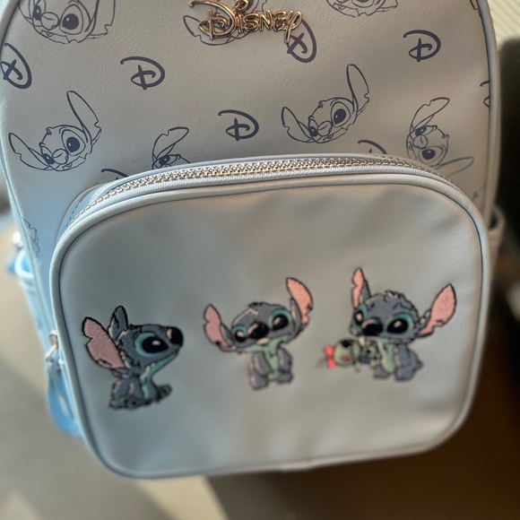 Stitch backpack and wallet - Picture 3 of 3